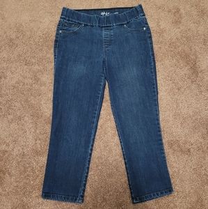 "Jegging" Capri Jeans